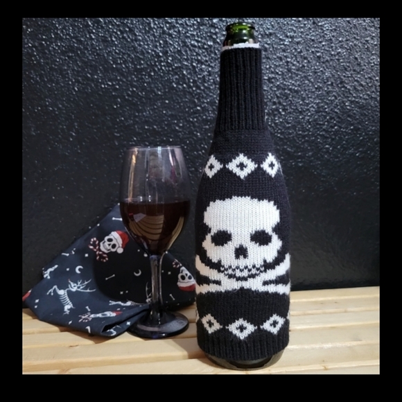 🖤NWOT Knitted Bottle Cover - Picture 3 of 3